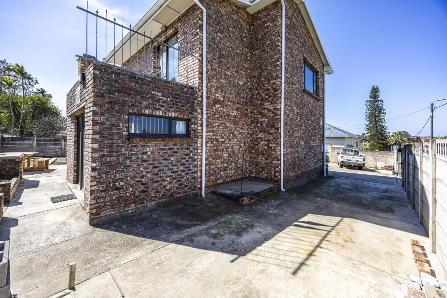 4 Bedroom Property for Sale in Cambridge West Eastern Cape